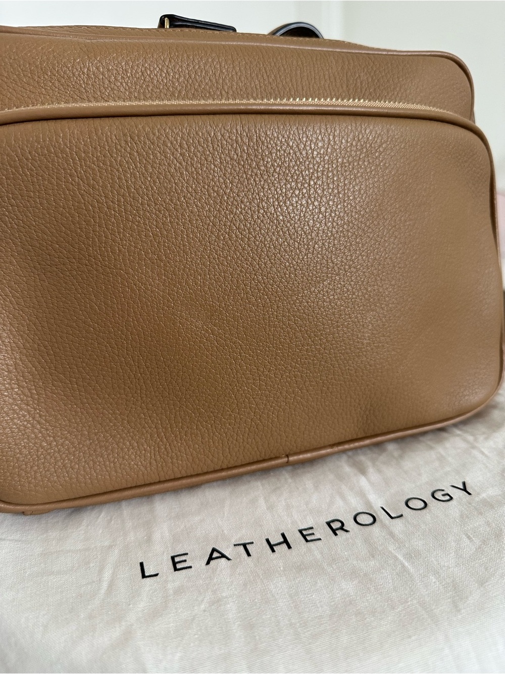 Leatherology Meadow Large Satchel Bag in Camel with additional strap included! - Picture 3 of 16